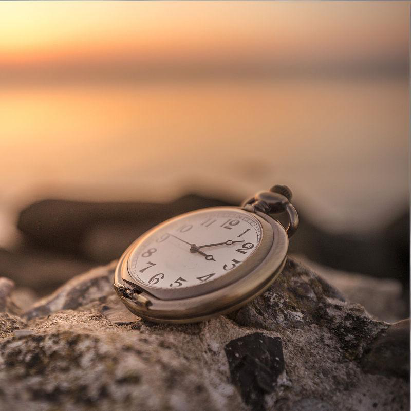 Watches and metal conflict parts